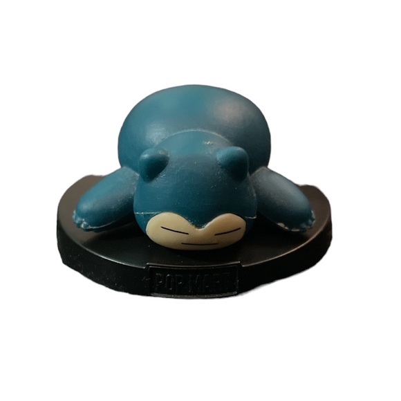 Cute Small Snorlax Desk Buddy - Picture 4 of 5